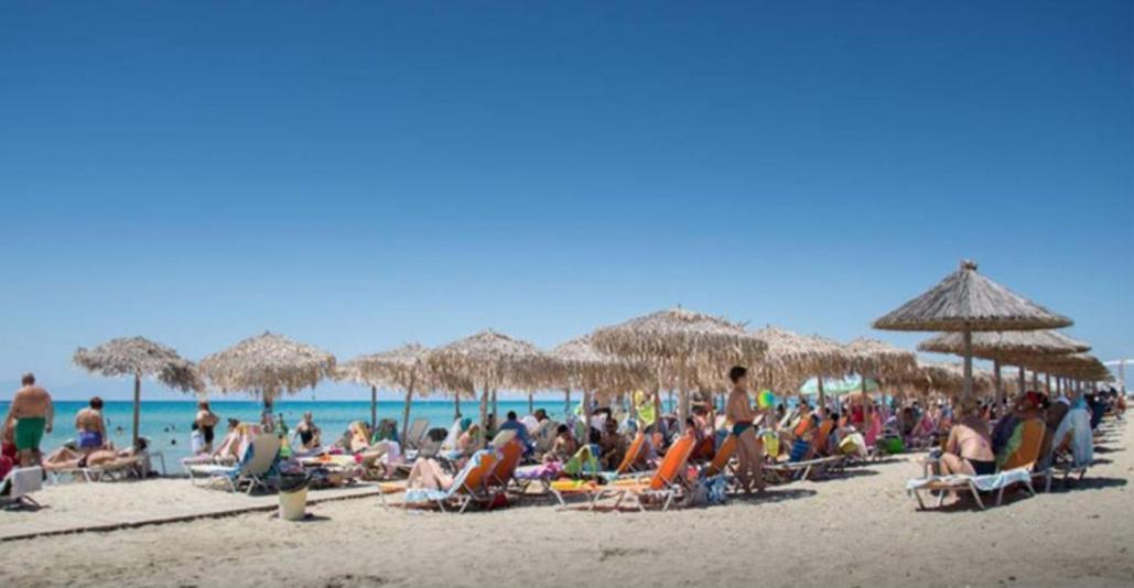 Cozy & Cool Apartment N1 30M From Sea Nea Kallikrateia Екстер'єр фото