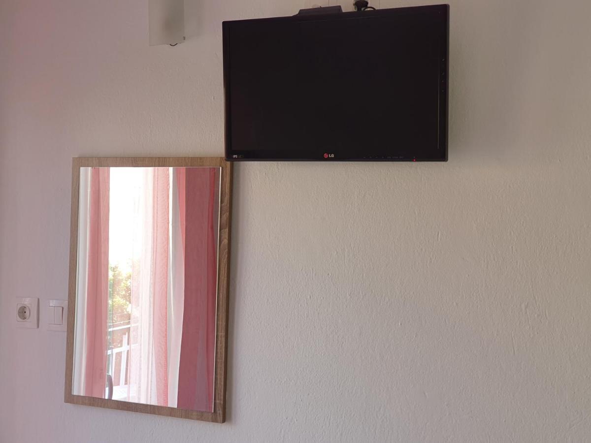 Cozy & Cool Apartment N1 30M From Sea Nea Kallikrateia Екстер'єр фото